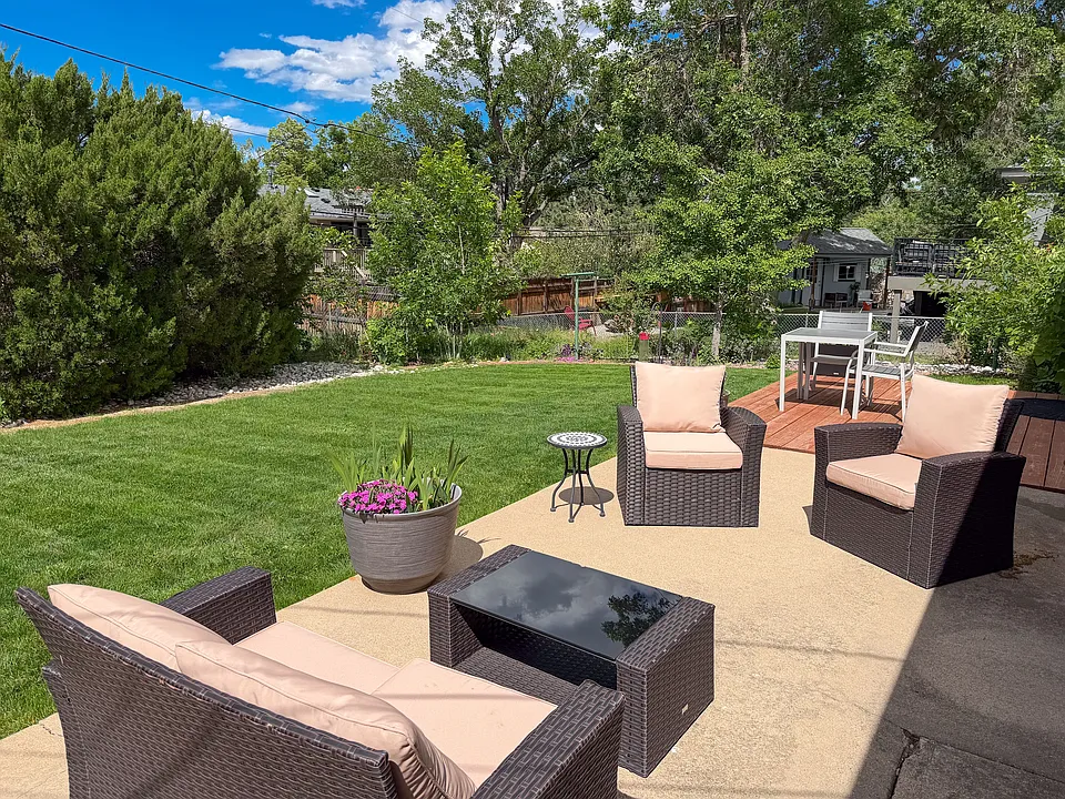 1421 Kendall Dr