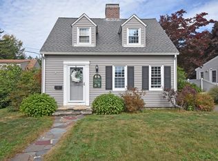 8 Mayflower Cir, Worcester, MA 01606
