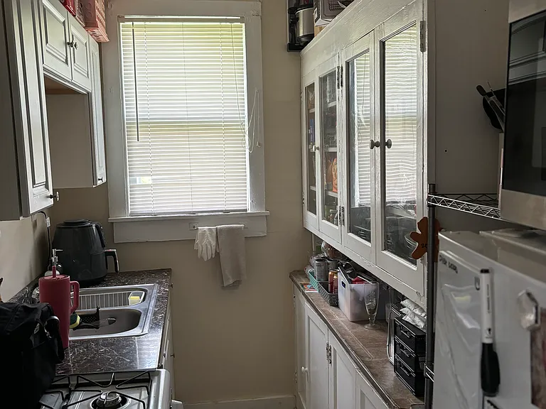 1518 N Van Buren St #A — Photo 4