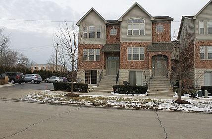 1st image of 273 N Wilmette Ave