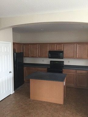 1st image of 1071 E Julian Dr