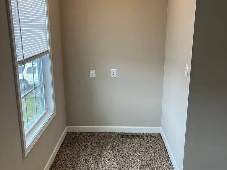 736 Village Creek Dr — Photo 11