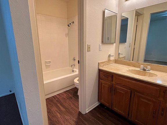 3rd image of 1435 Brook Meadow Cir