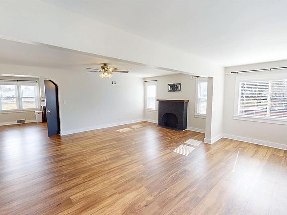 4th image of 1329 Christy Rd