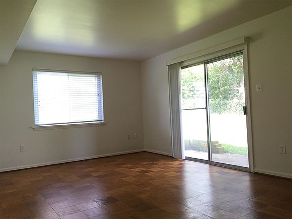 2nd image of 45 Washington St APT 2