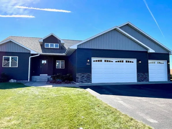 1968 Boulder Dr, Menomonie, WI 54751