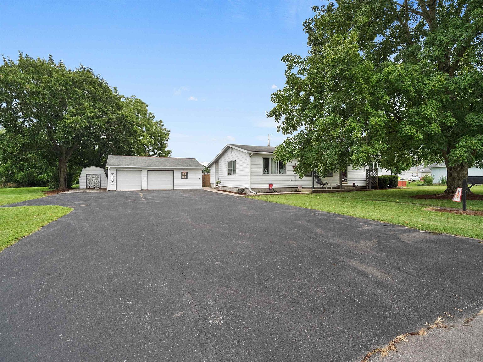 683 Hasty St, Huntington, IN 46750 | Zillow