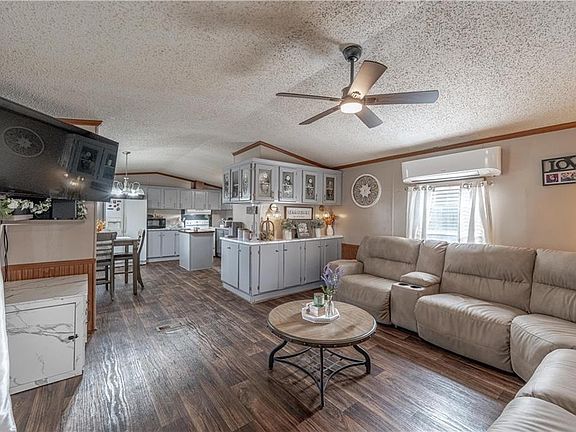 2nd image of 236 Gum Ridge Rd