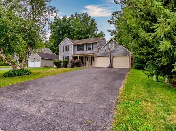 3199 Reston Dr, Baldwinsville, NY 13027