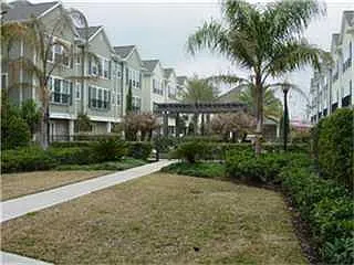 2 bed, 2.5 bath, 1357 sqft, $1,950 — Photo 4
