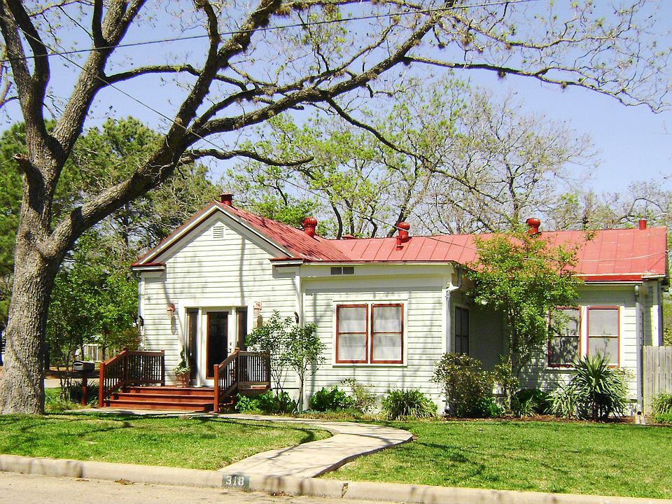 1st image of 318 W Morse St