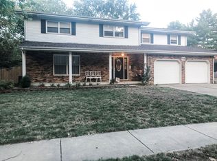 62 Golf Rd, Springfield, IL 62704
