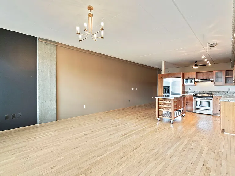333 NW 9th Ave #702 — Photo 5