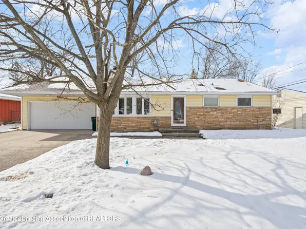 2313 Kuerbitz Dr, Lansing, MI 48906