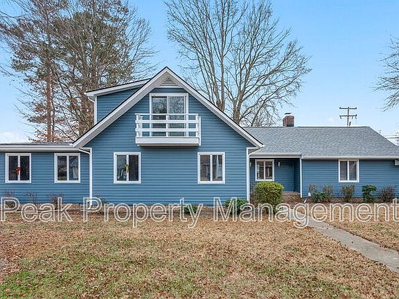 2nd image of 3212 Vinton St