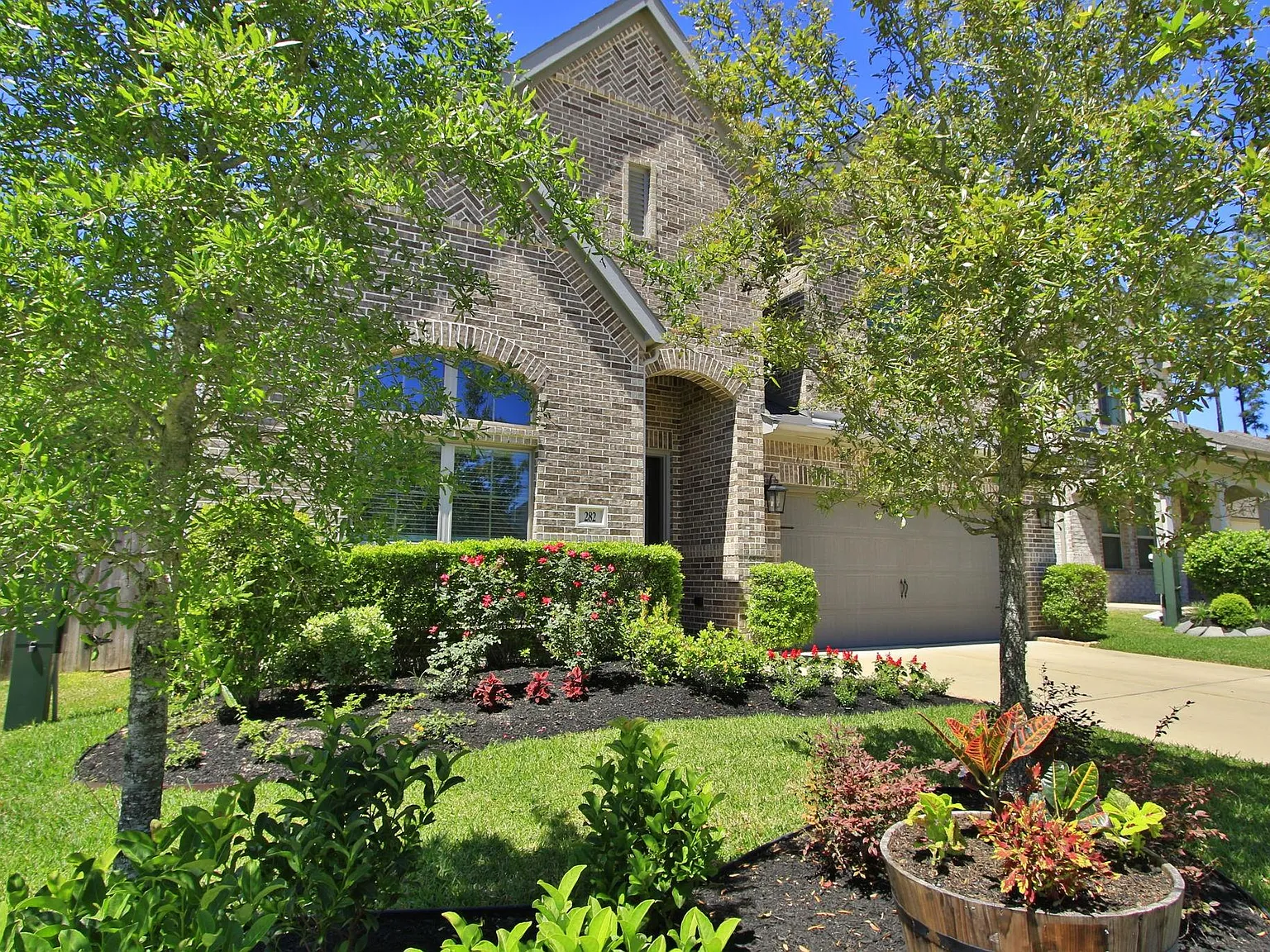 4 bed, 3.5 bath, 2987 sqft, $3,240 — Photo 3