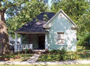 1029 N Johnston Ave, Springfield, MO 65802