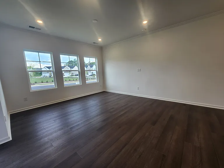 284 Marelli Dr — Photo 5