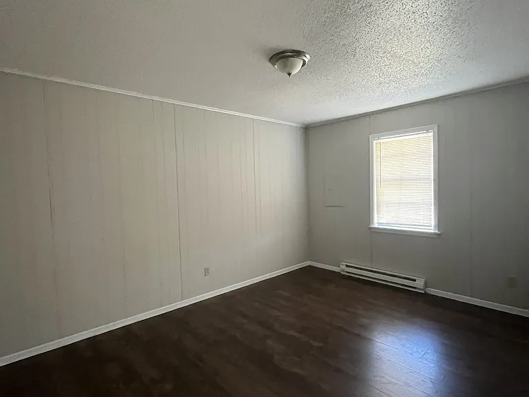 483 S Jefferson St #B — Photo 2