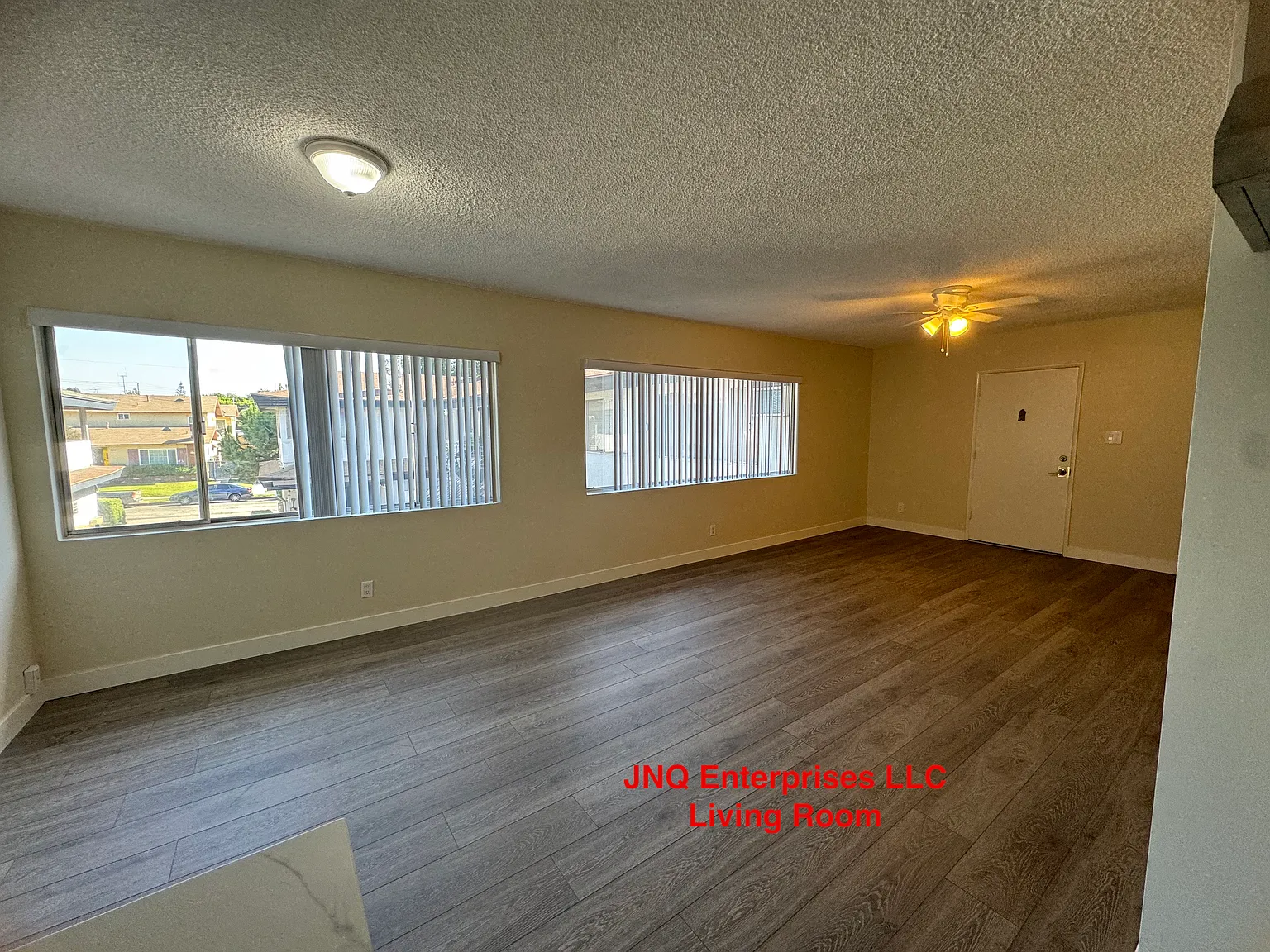 2 bed, 875 sqft, $2,300 — Photo 1