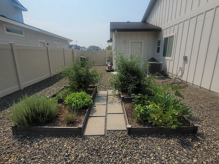 1768 W Crosswind St — Photo 37