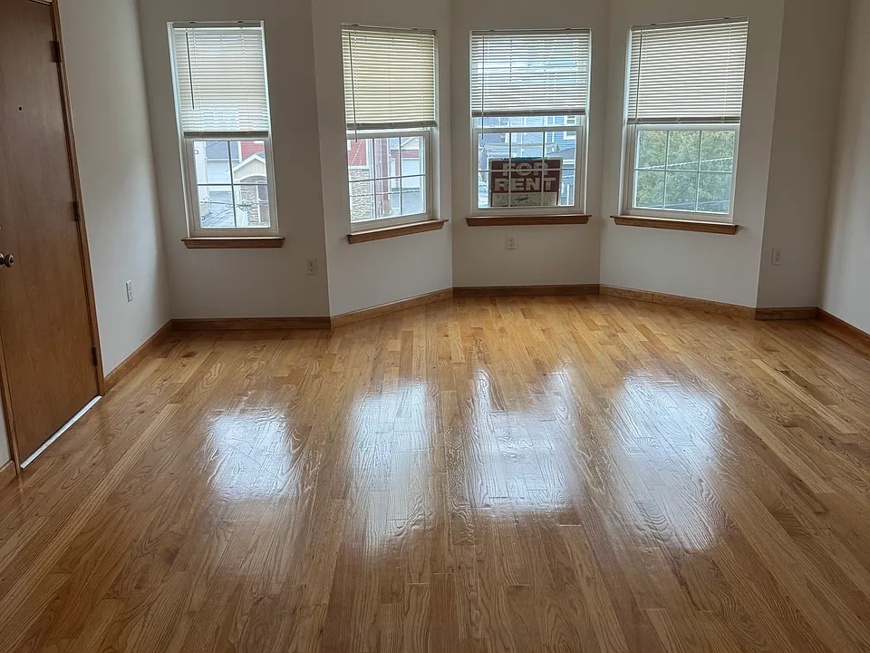 712-714 Monroe Ave #2