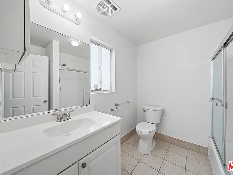 1224 Crenshaw Blvd — Photo 18