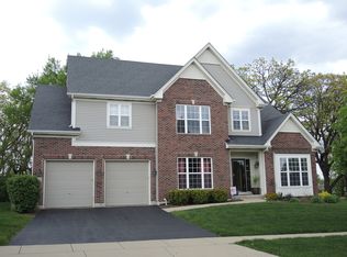 1525 Prairie Pointe Dr, South Elgin, IL 60177