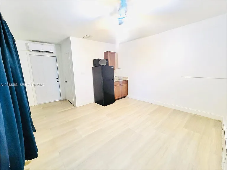 6730 Charleston St #B-2 — Photo 10