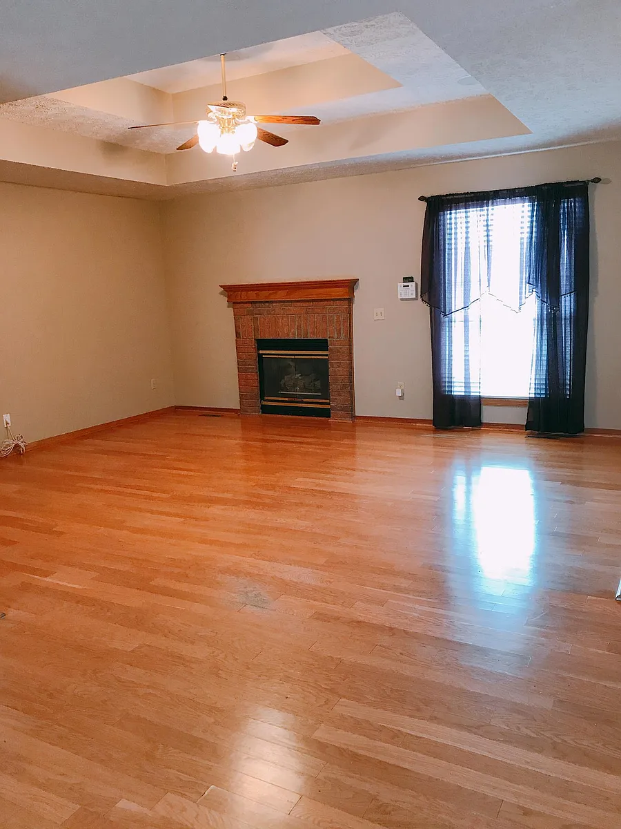 Building Photo - 2275 W Deerfield St