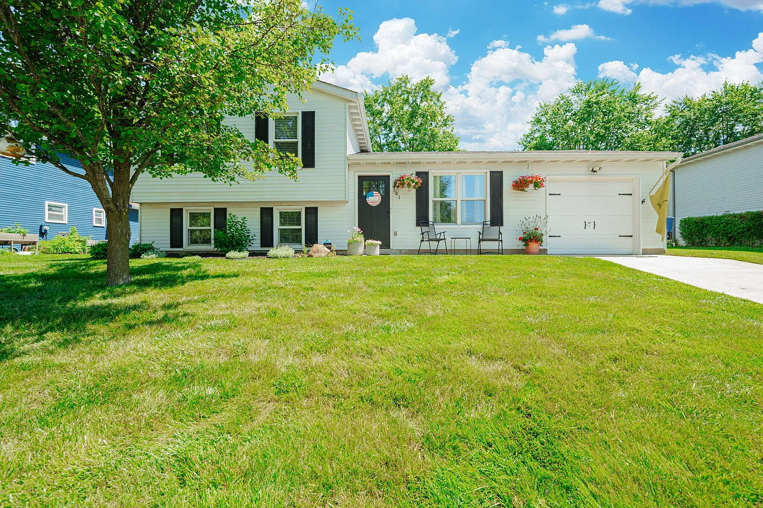 131 Forest Lake Ct photo 1