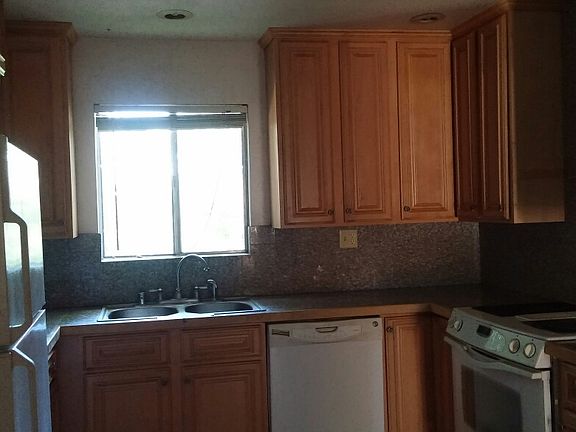 2nd image of 616 Dora Ave