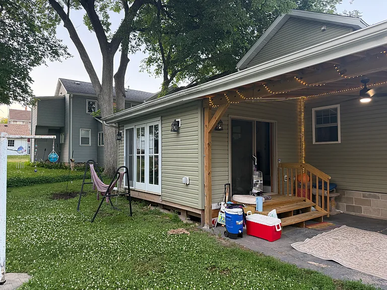 408 Allen St — Photo 3