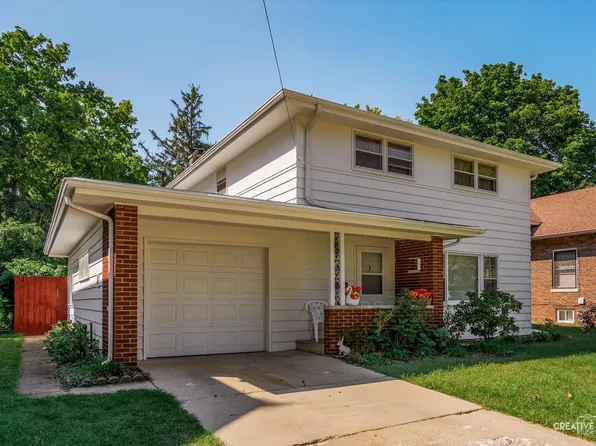 714 Oak Ave, Aurora, IL 60506