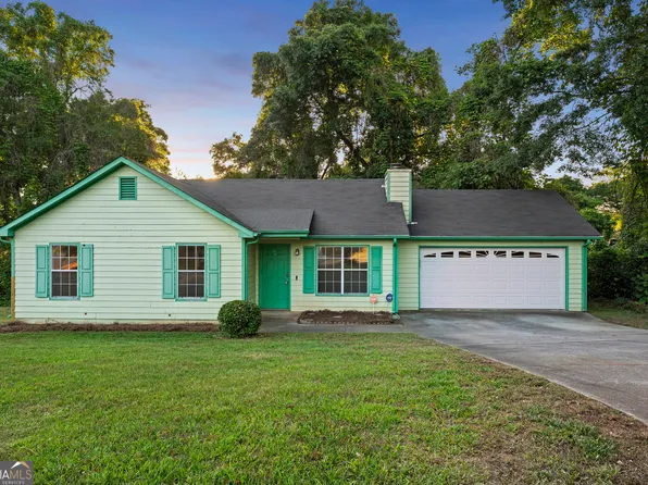 3504 Freeport Dr, Flowery Branch, GA 30542