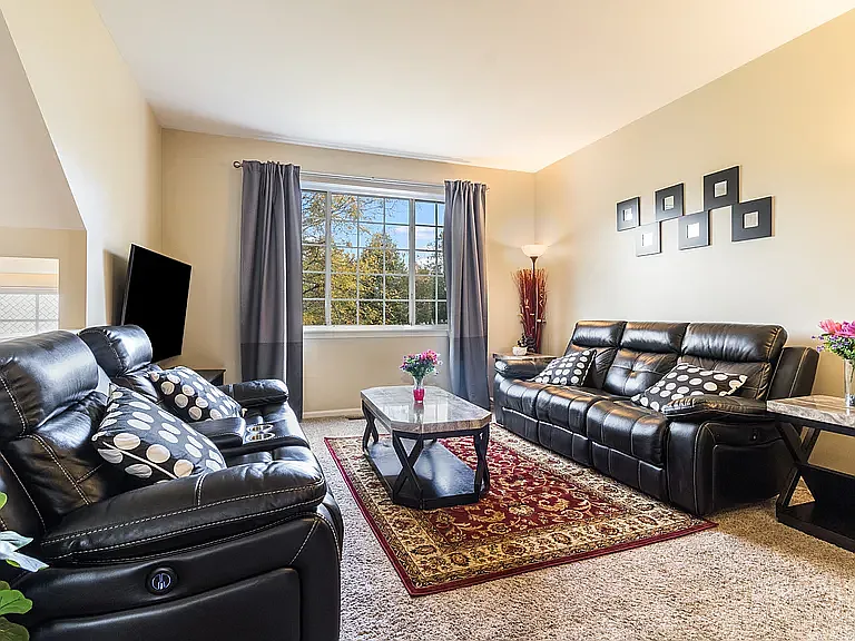 2430 Oakfield Ct #2430 — Photo 16