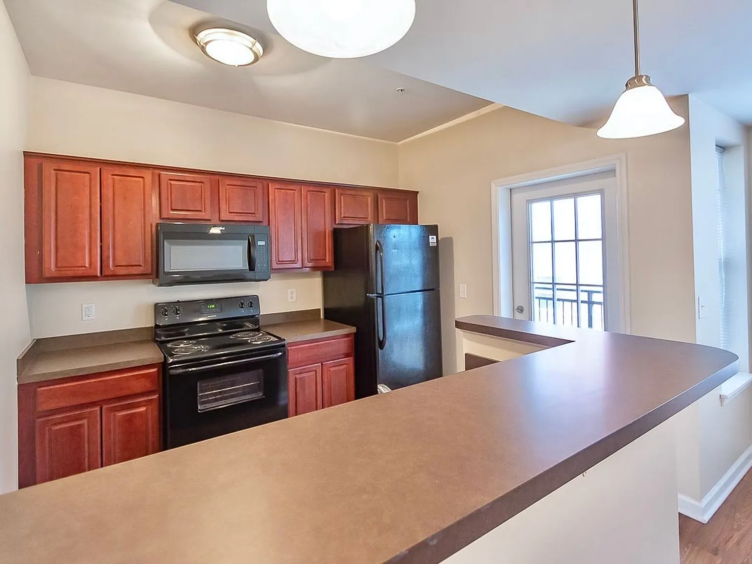 Morton Mansions Apartments — Photo 4