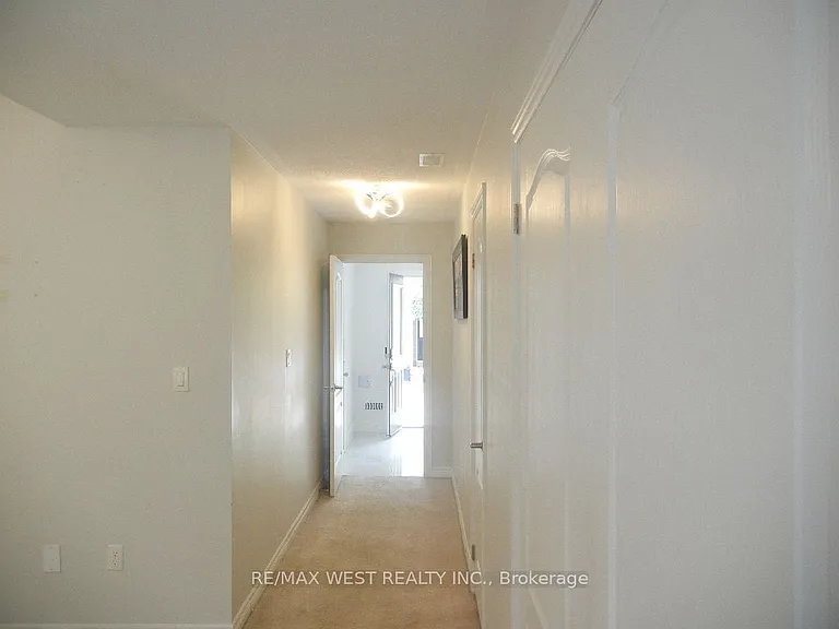 12 Waterstone Way — Photo 28