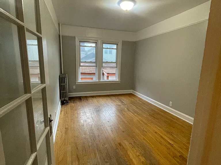 18 Richmond Pl — Photo 3