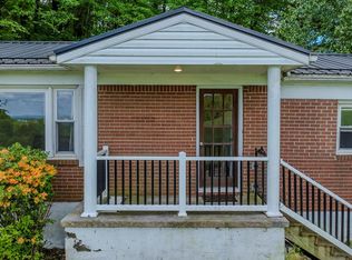 11 Chantilly Dr, Fancy Gap, VA 24328