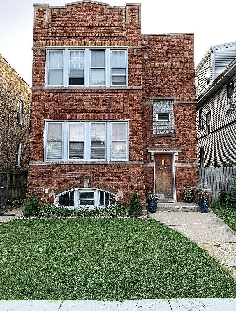 5054 N Lockwood Ave - 5054-2 — Photo 4