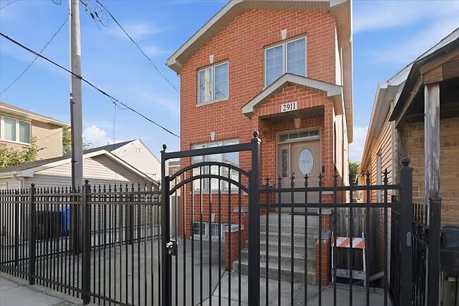 1st image of 2901 N Hoyne Ave #Gf