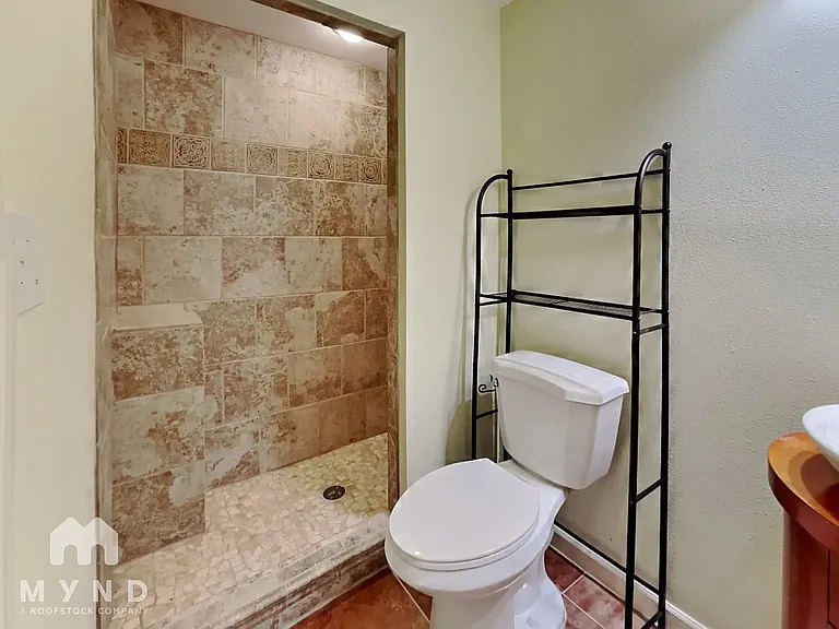 9693 Castle Ridge Cir — Photo 19