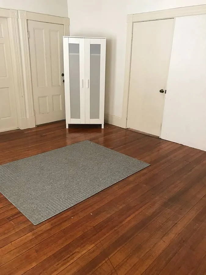 3 bed, 1300 sqft, $3,100 — Photo 4