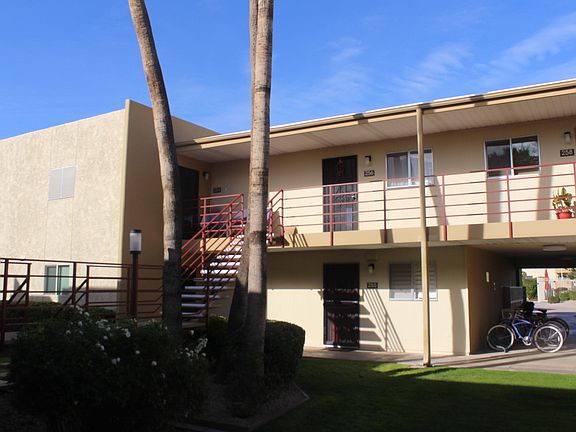 3rd image of 4630 N 68th St Unit 256