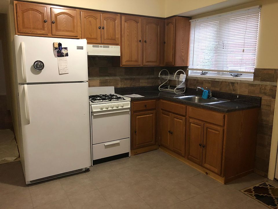 1st image of 2353 E 74th St