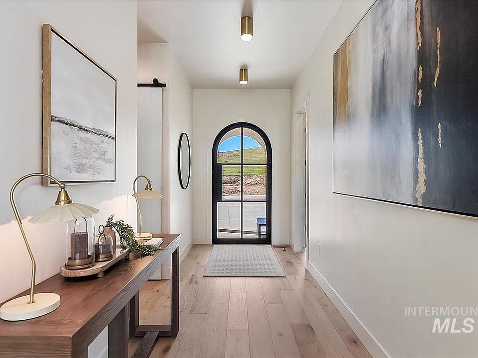1st image of 7284 N Firhill Pl