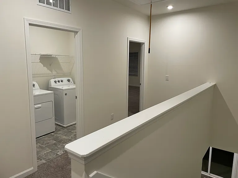 1320 Hopedale Dr — Photo 9