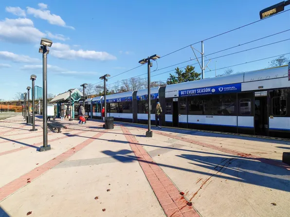 300 Communipaw Avenue image 2 of 43