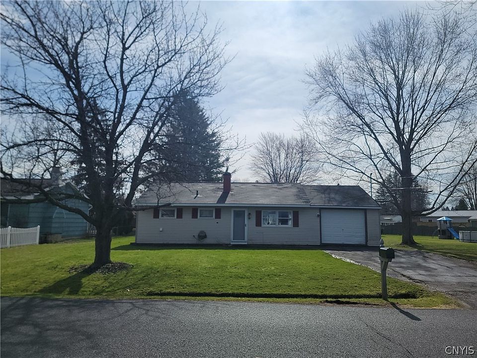 1st image of 6 Dewey Dr